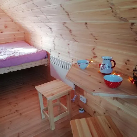 Les Cabanes Magiques De Mariegillou 홈스테이 Avrilly